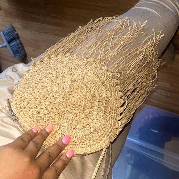 Handwoven Cotton Straw Shoulder Bag - Picture 4 of 7